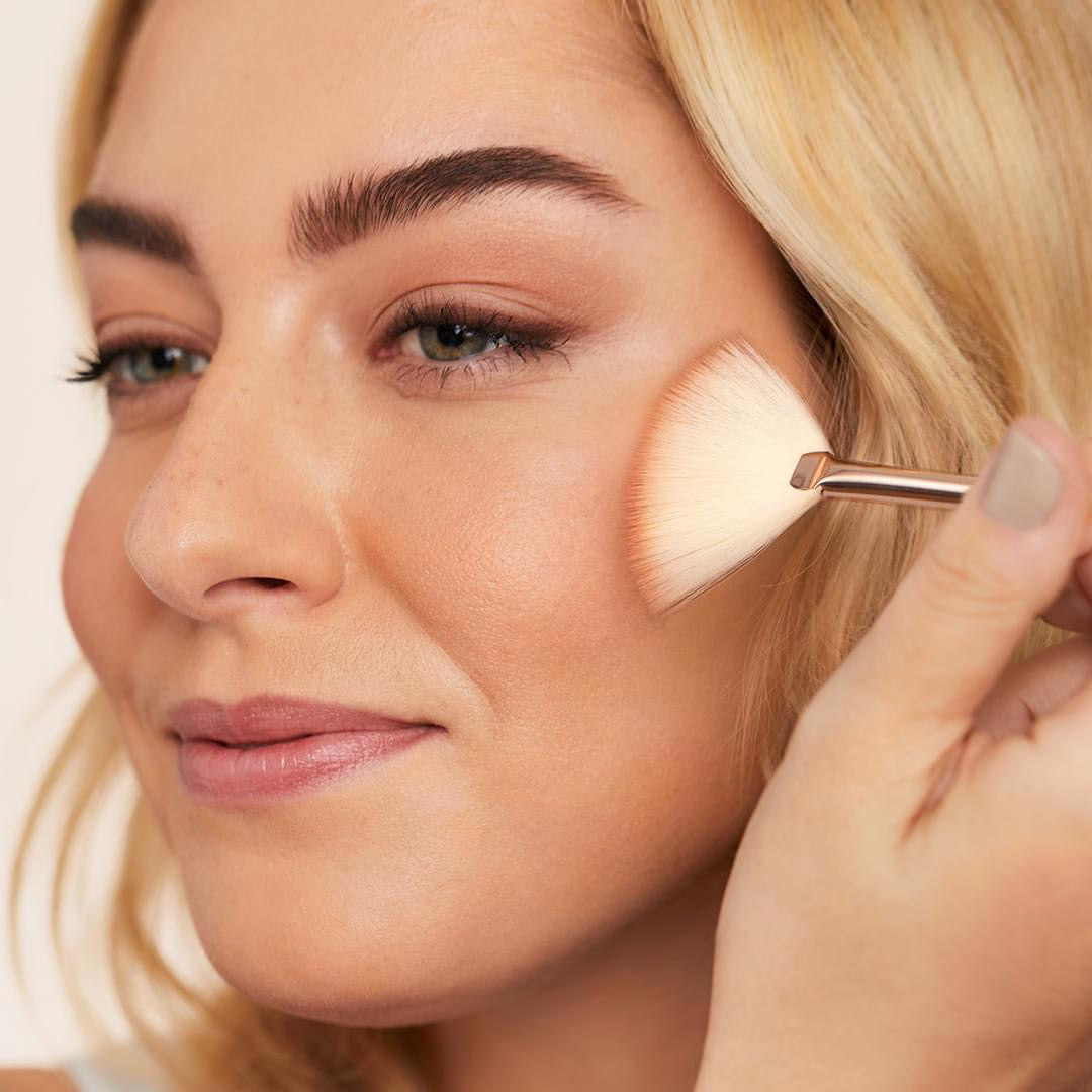 De Voordelen van Minerale Make-up: Waarom Kiezen voor Jane Iredale?