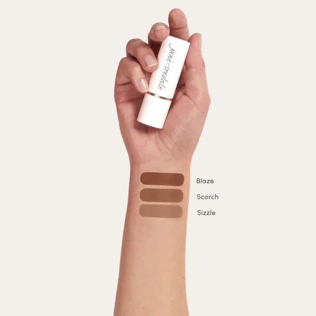 Crèmeachtige contour & bronzing stick voor een sunkissed touch, geschikt voor contouren, gezicht, lichaam, lippen en als creamy eyeshadow van Jane Iredale bij Lisa Bosmans Skincare