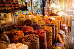 Formula 56 neemt je mee door de souks, vol intrigerende aroma’s van exotische kruiden die nieuwsgierigheid, verlangen en fascinatie opwekken. Ingewikkeld in een warme wolk van poederig tonkaboon, crèmig sandelhout en zoete amber en vanille bij Lisa Bosmans Skincare