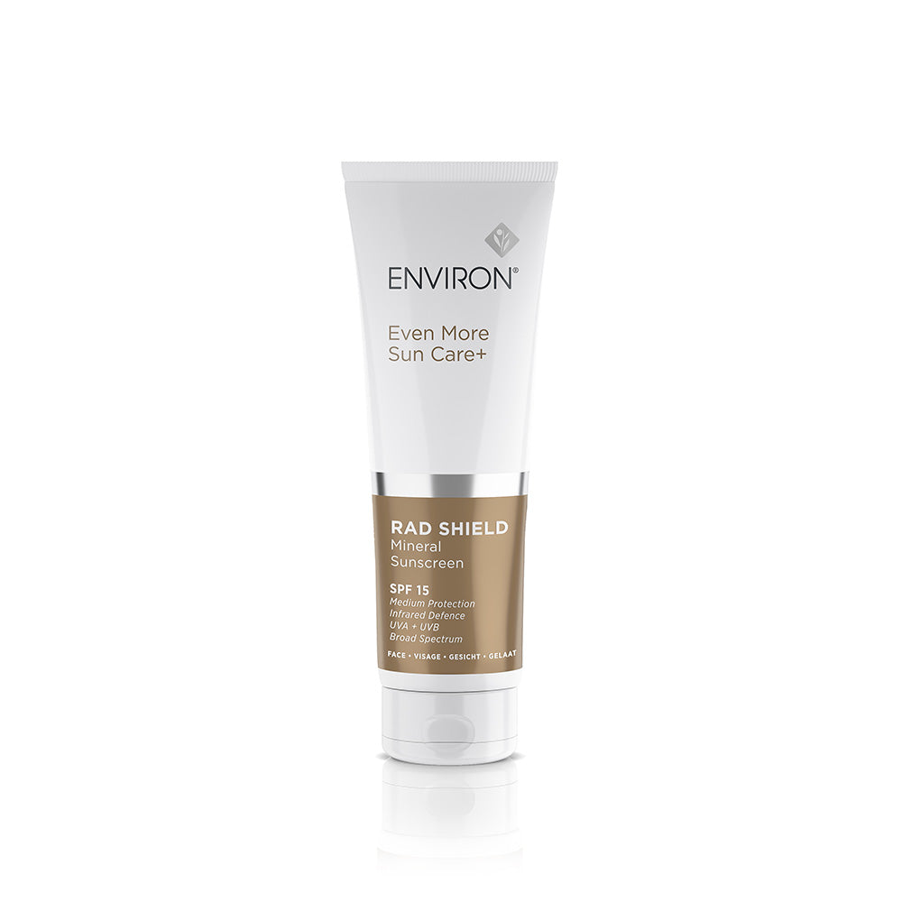 Lichte, transparante zonnecrème met zinkoxide en titaniumdioxide voor effectieve bescherming tegen UVA, UVB en infraroodstraling van Environ bij Lisa Bosmans Skincare